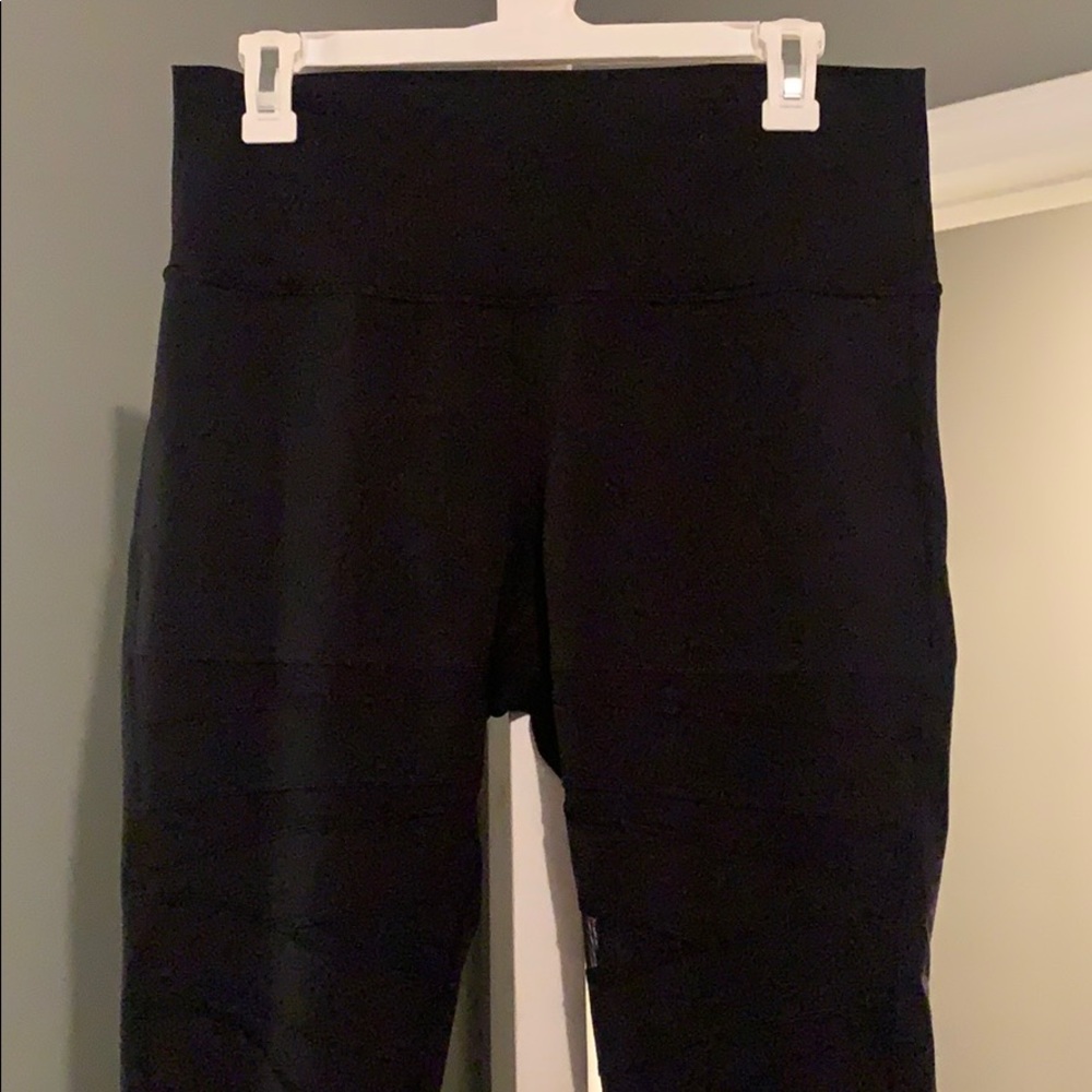 Lululemon mesh stripe pattern wunder under pant